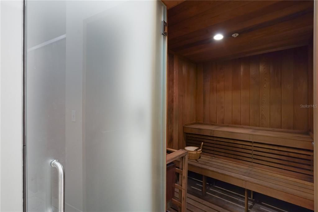 Active With Contract: $1,375,000 (2 beds, 2 baths, 1629 Square Feet)