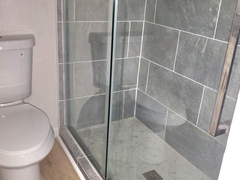 For Rent: $1,200 (1 beds, 1 baths, 850 Square Feet)