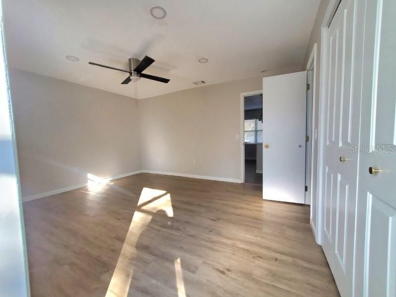 For Rent: $1,200 (1 beds, 1 baths, 850 Square Feet)