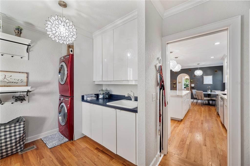 На продажу: $899,900 (4 спален, 4 ванн, 4558 Квадратных фут)