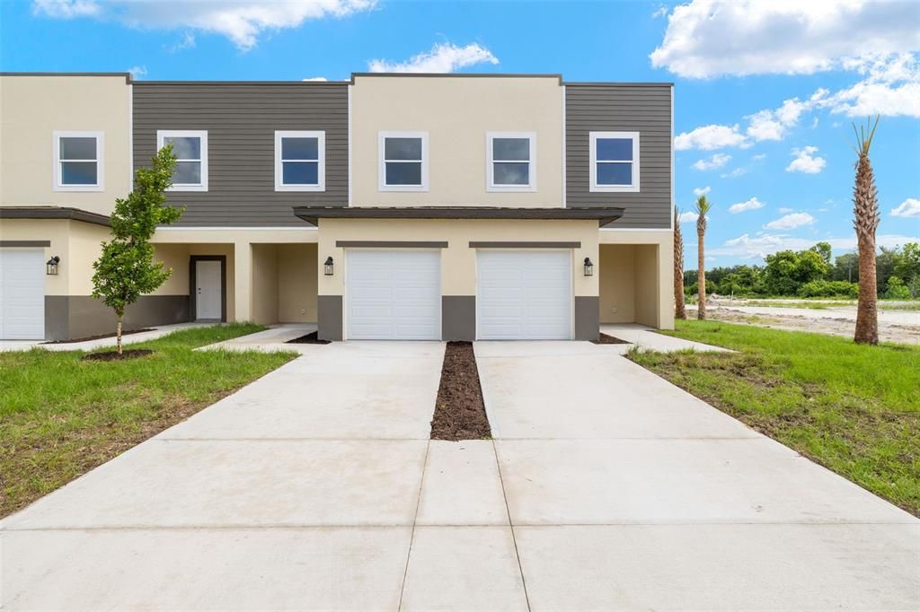 For Rent: $2,500 (3 beds, 2 baths, 1265 Square Feet)