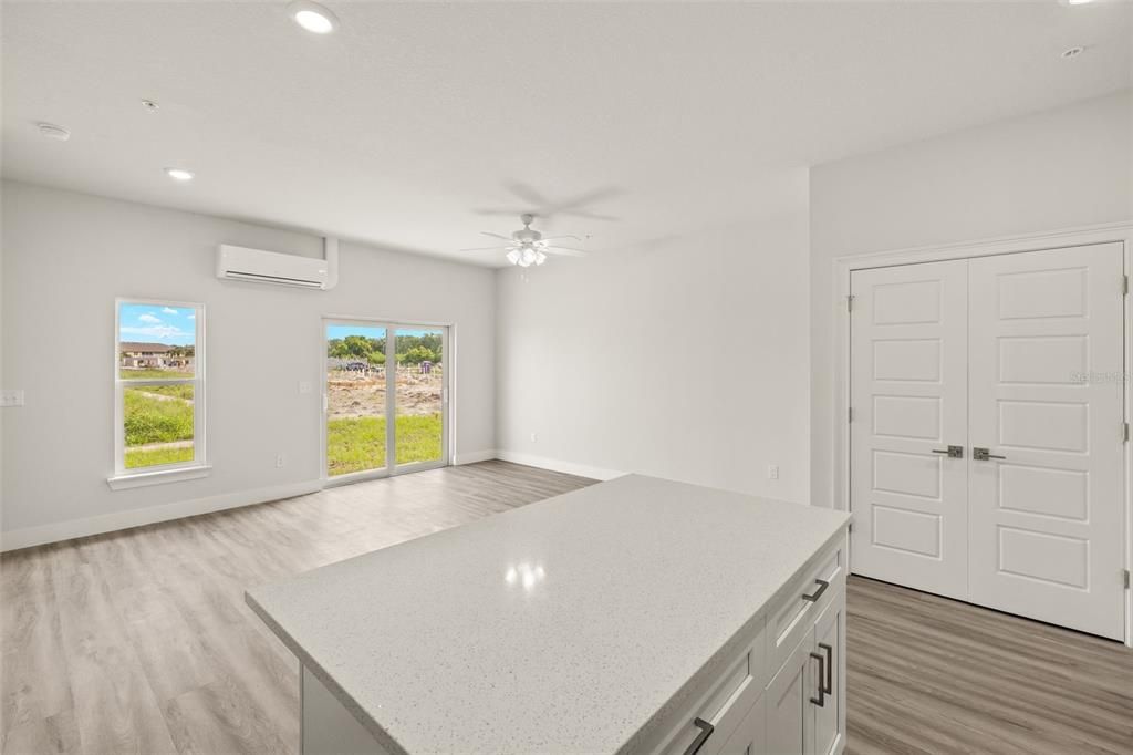 For Rent: $2,500 (3 beds, 2 baths, 1265 Square Feet)