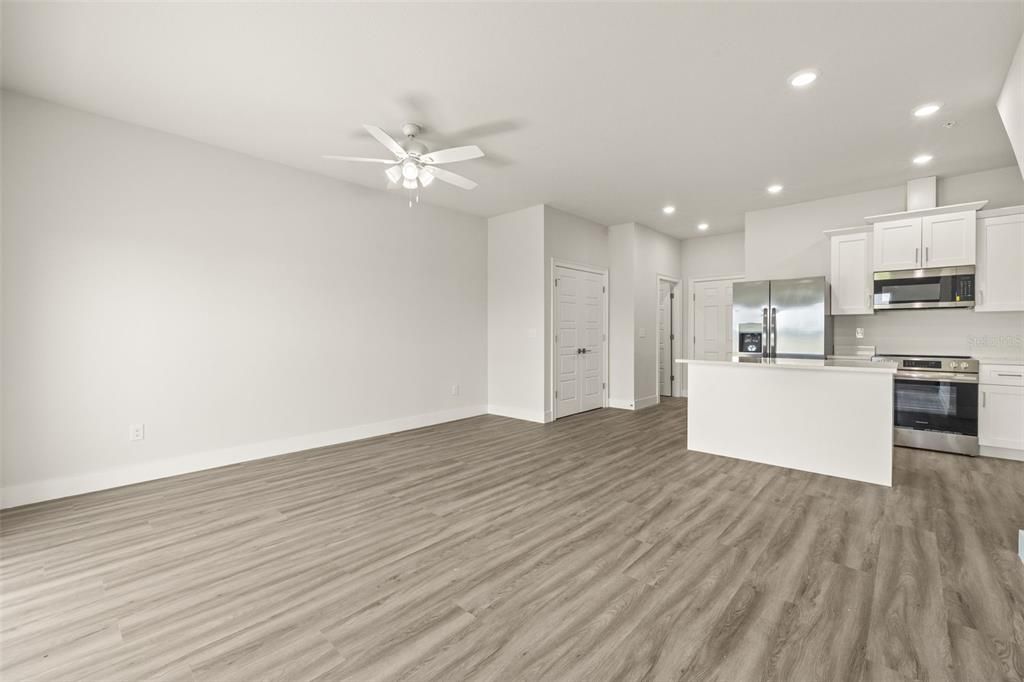 For Rent: $2,500 (3 beds, 2 baths, 1265 Square Feet)