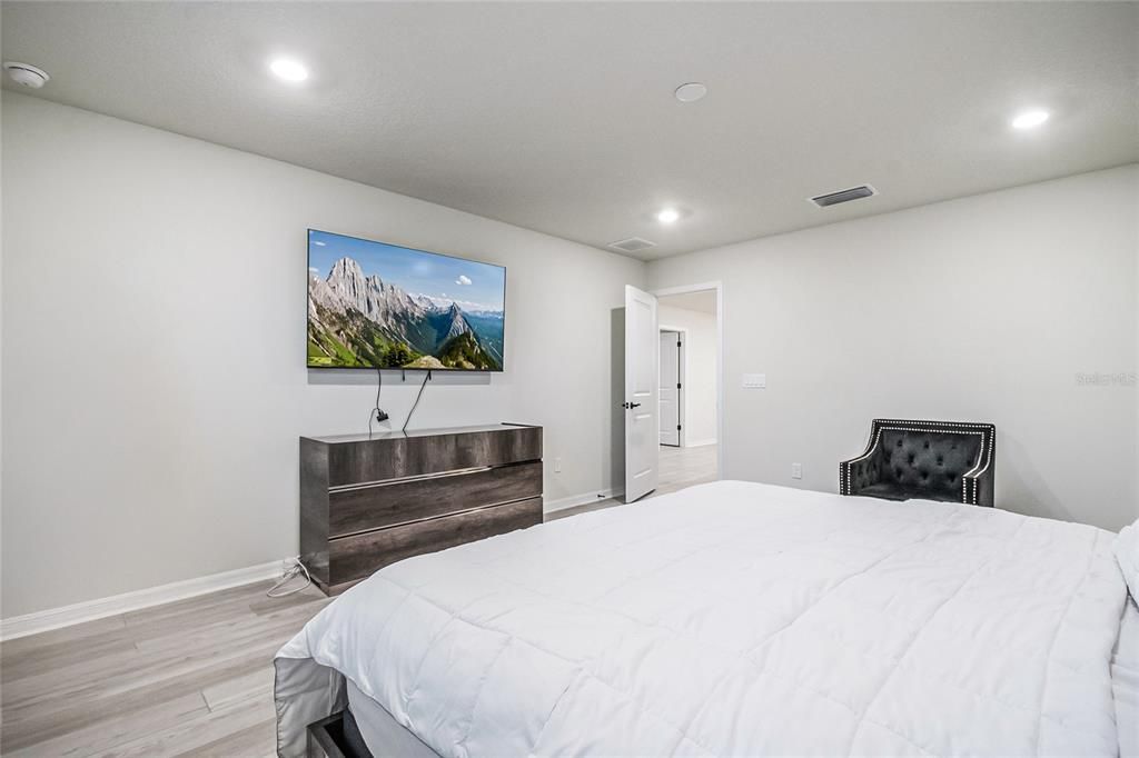 En Venta: $999,000 (5 camas, 4 baños, 3777 Pies cuadrados)