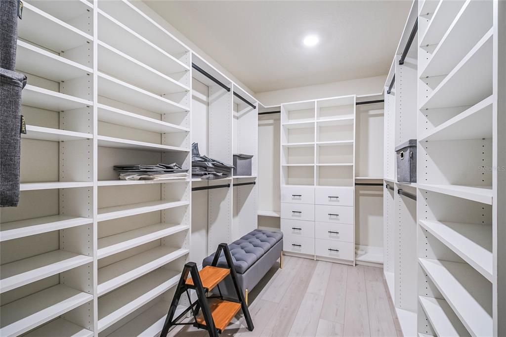 En Venta: $999,000 (5 camas, 4 baños, 3777 Pies cuadrados)