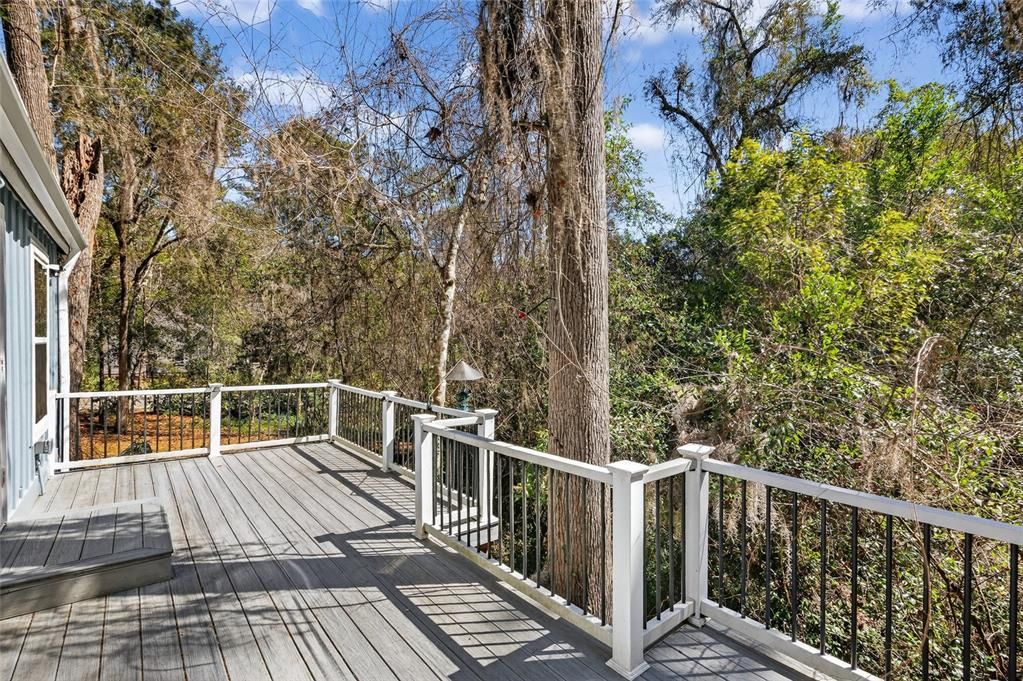 Под контрактом: $264,900 (2 спален, 2 ванн, 1101 Квадратных фут)