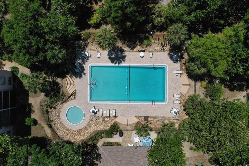 На продажу: $144,900 (2 спален, 2 ванн, 932 Квадратных фут)