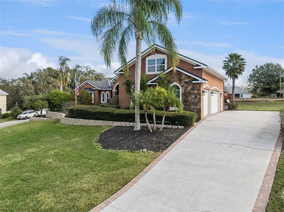 Active With Contract: $799,000 (4 beds, 3 baths, 3621 Square Feet)