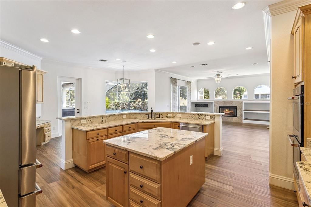Active With Contract: $799,000 (4 beds, 3 baths, 3621 Square Feet)