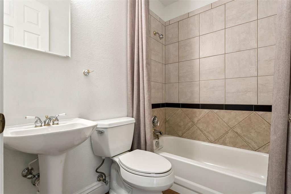 Active With Contract: $799,000 (4 beds, 3 baths, 3621 Square Feet)