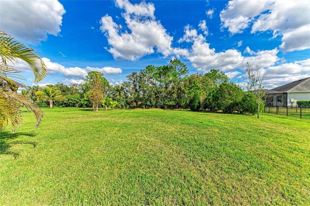 Activo con contrato: $699,000 (3 camas, 2 baños, 2395 Pies cuadrados)