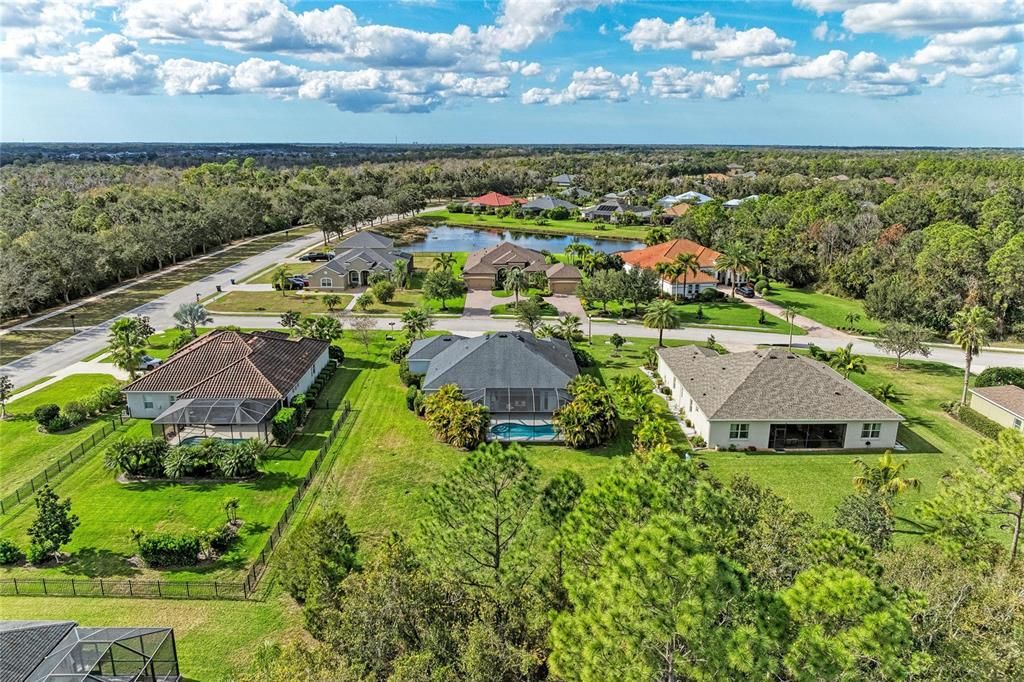 Activo con contrato: $699,000 (3 camas, 2 baños, 2395 Pies cuadrados)