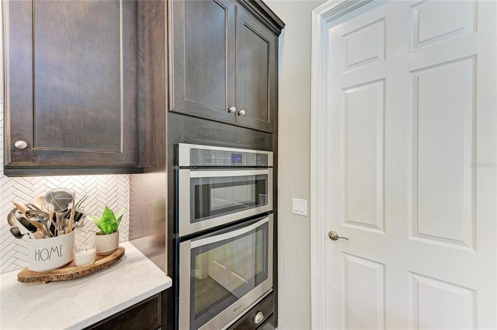 Activo con contrato: $699,000 (3 camas, 2 baños, 2395 Pies cuadrados)