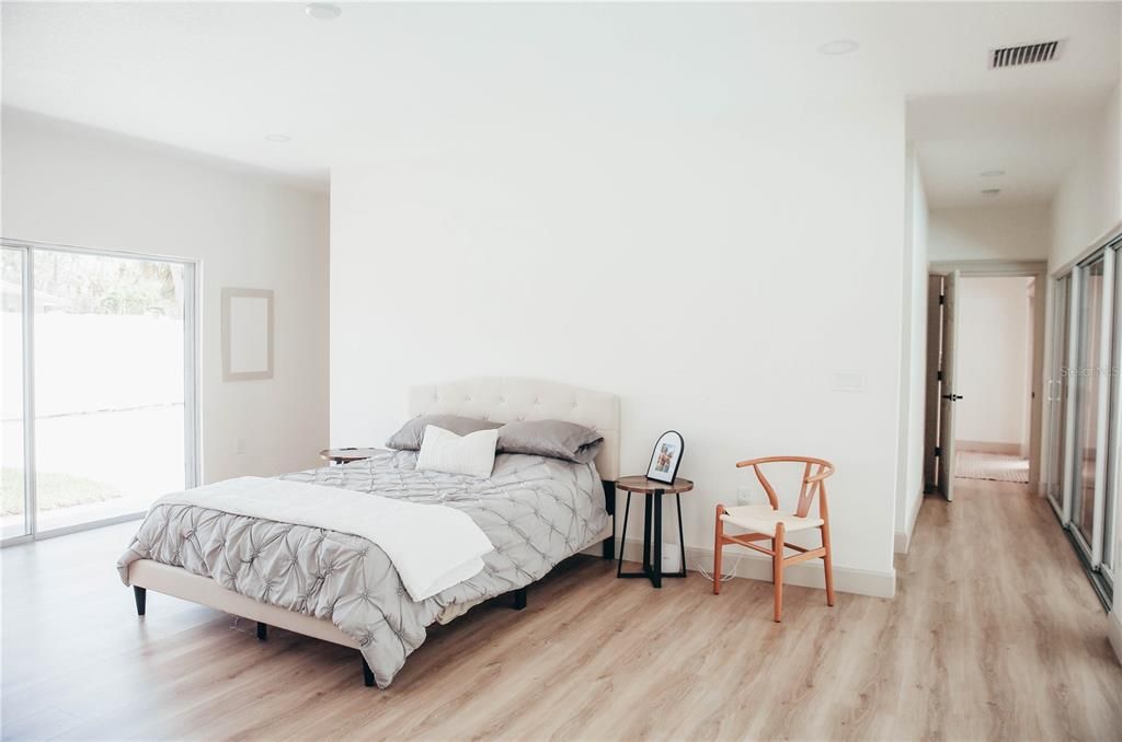 For Sale: $1,350,000 (4 beds, 4 baths, 2927 Square Feet)