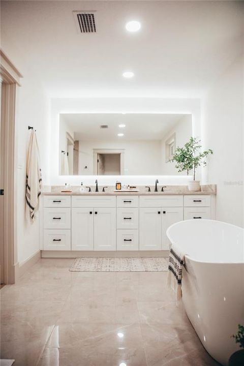 For Sale: $1,350,000 (4 beds, 4 baths, 2927 Square Feet)