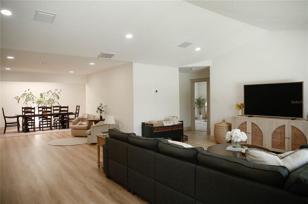 For Sale: $1,350,000 (4 beds, 4 baths, 2927 Square Feet)