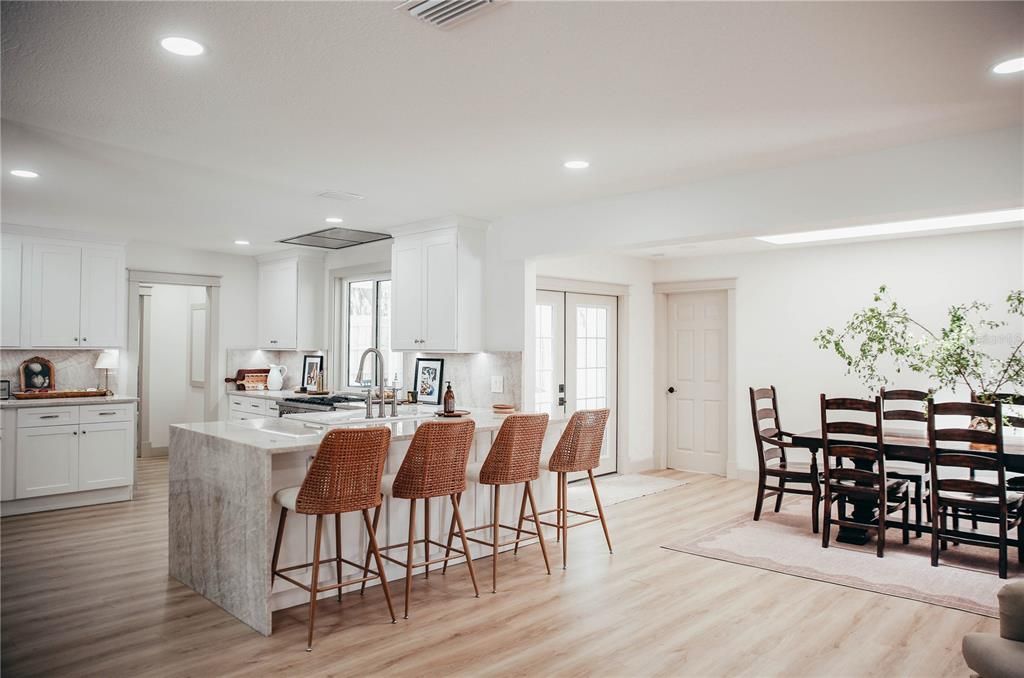 For Sale: $1,350,000 (4 beds, 4 baths, 2927 Square Feet)