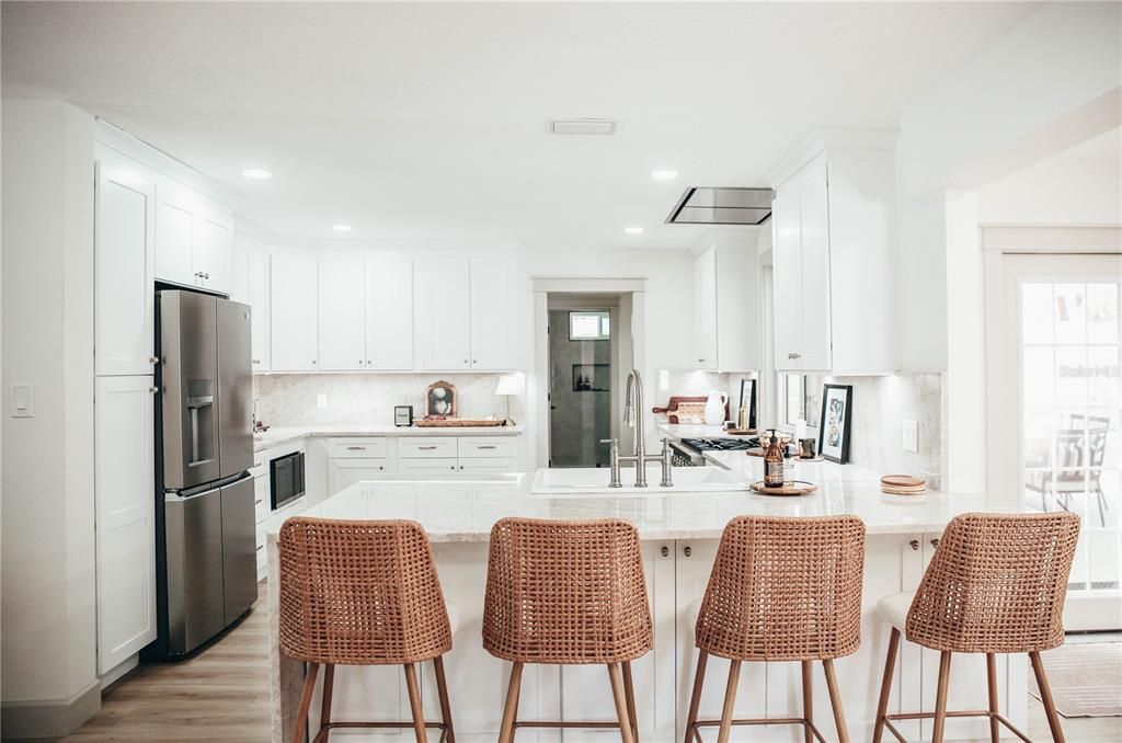 For Sale: $1,350,000 (4 beds, 4 baths, 2927 Square Feet)