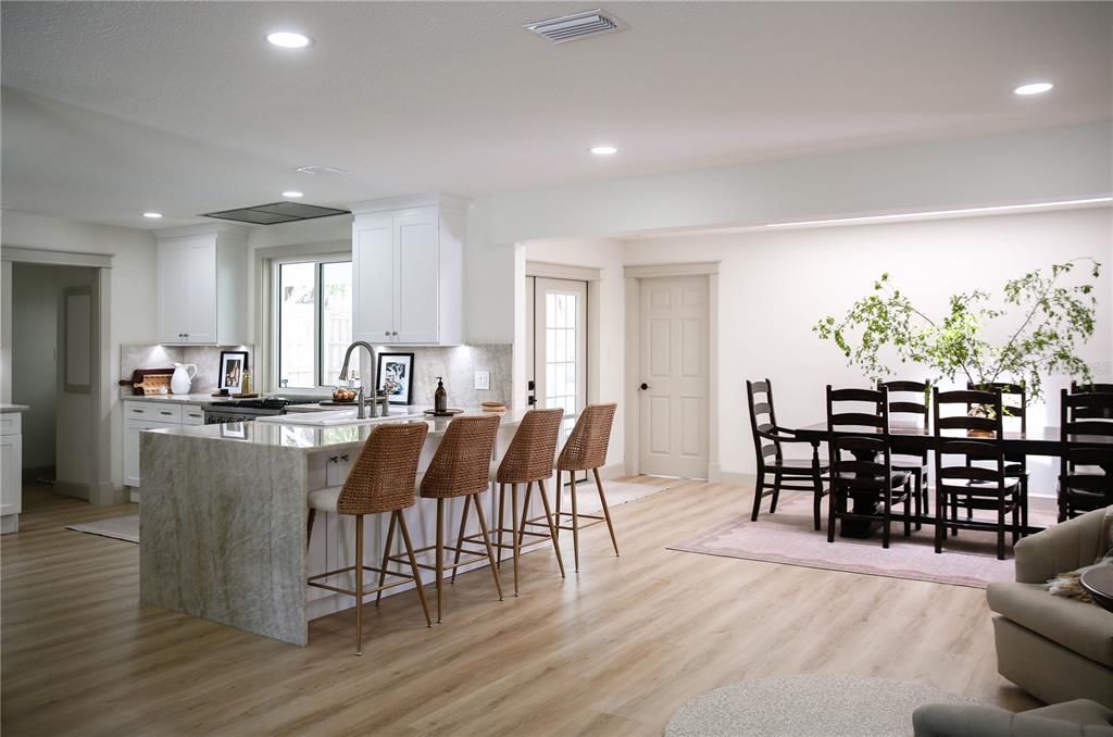 For Sale: $1,350,000 (4 beds, 4 baths, 2927 Square Feet)
