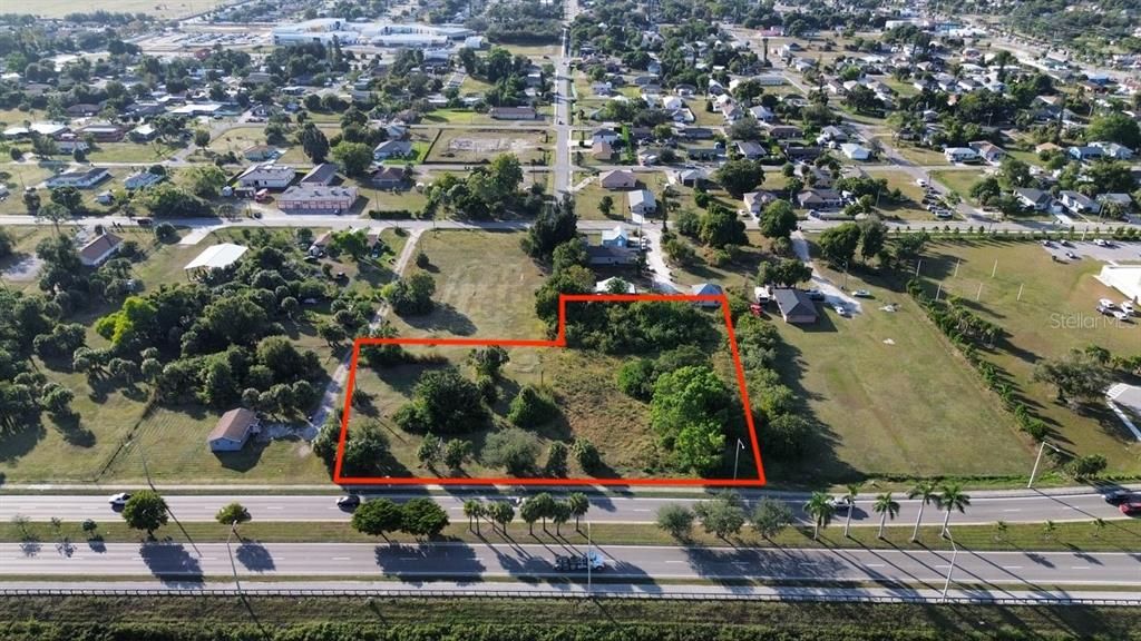待售: $279,900 (1.02 acres)