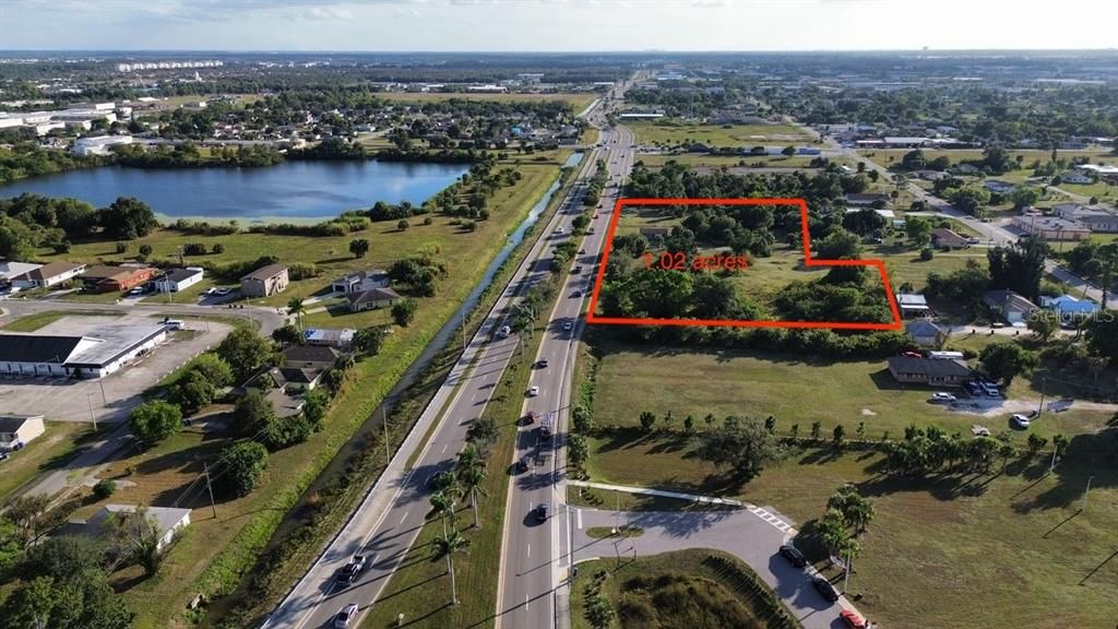 待售: $279,900 (1.02 acres)