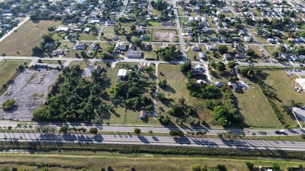 待售: $279,900 (1.02 acres)