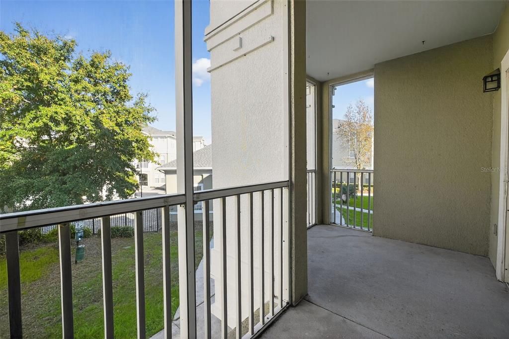 For Sale: $189,000 (2 beds, 2 baths, 1100 Square Feet)