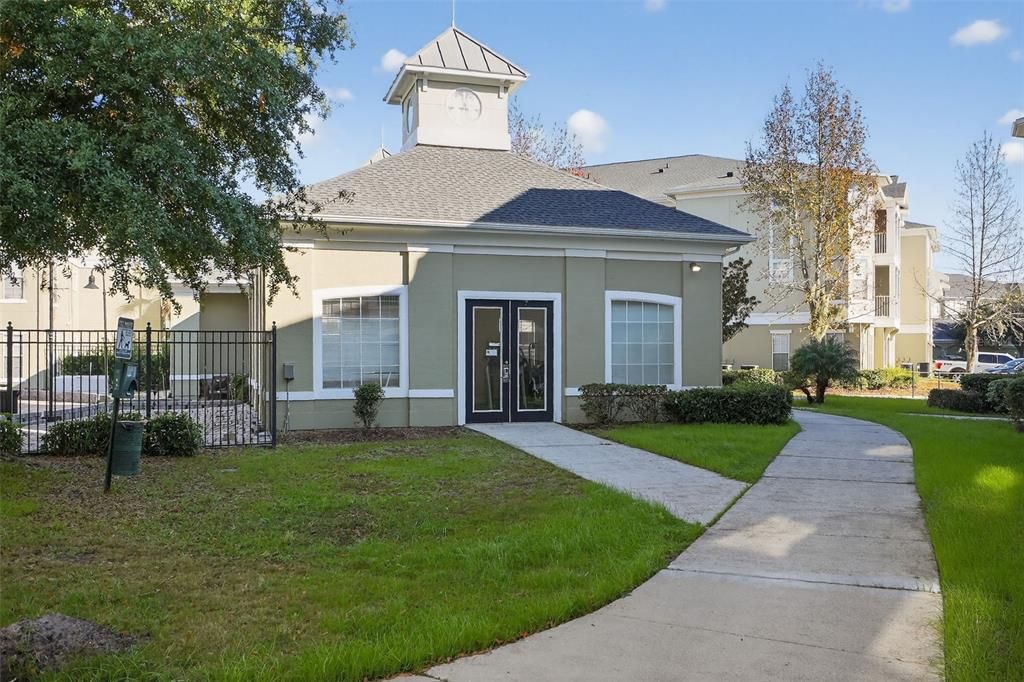 For Sale: $189,000 (2 beds, 2 baths, 1100 Square Feet)