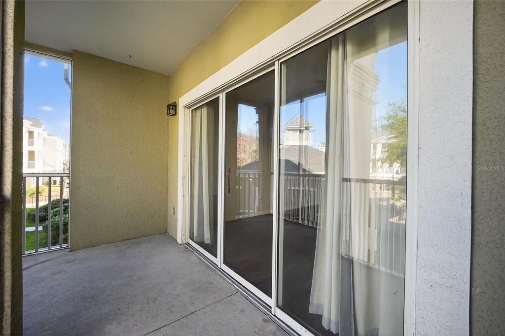 For Sale: $189,000 (2 beds, 2 baths, 1100 Square Feet)