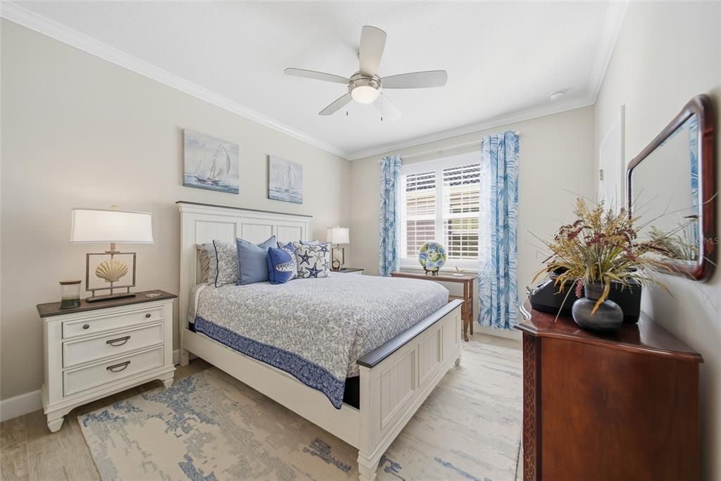 For Sale: $350,000 (2 beds, 2 baths, 1648 Square Feet)
