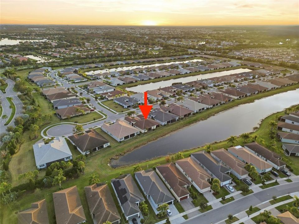 For Sale: $350,000 (2 beds, 2 baths, 1648 Square Feet)
