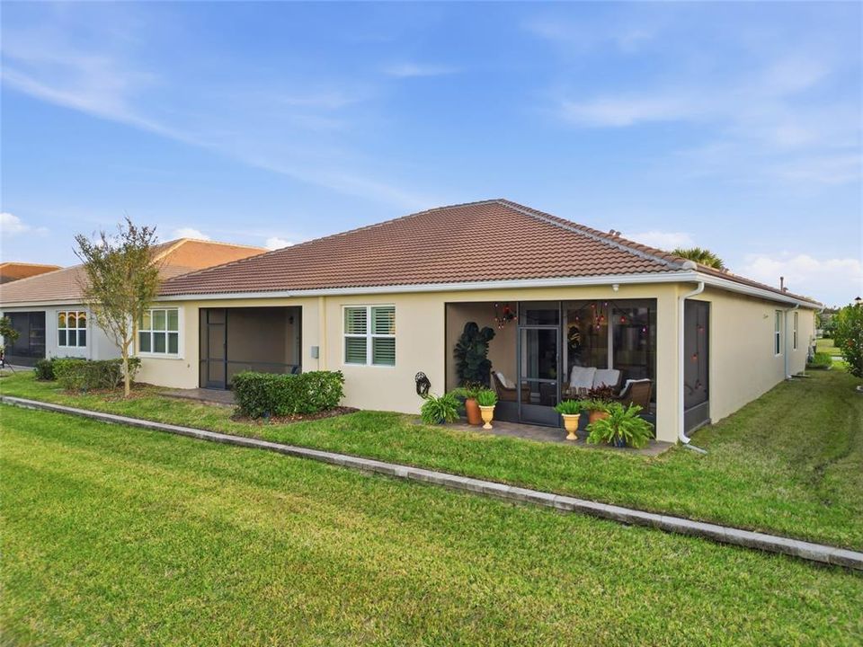 For Sale: $350,000 (2 beds, 2 baths, 1648 Square Feet)