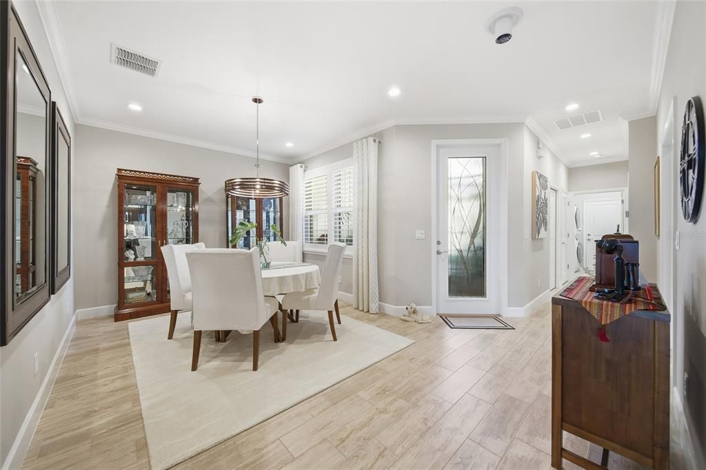 For Sale: $350,000 (2 beds, 2 baths, 1648 Square Feet)