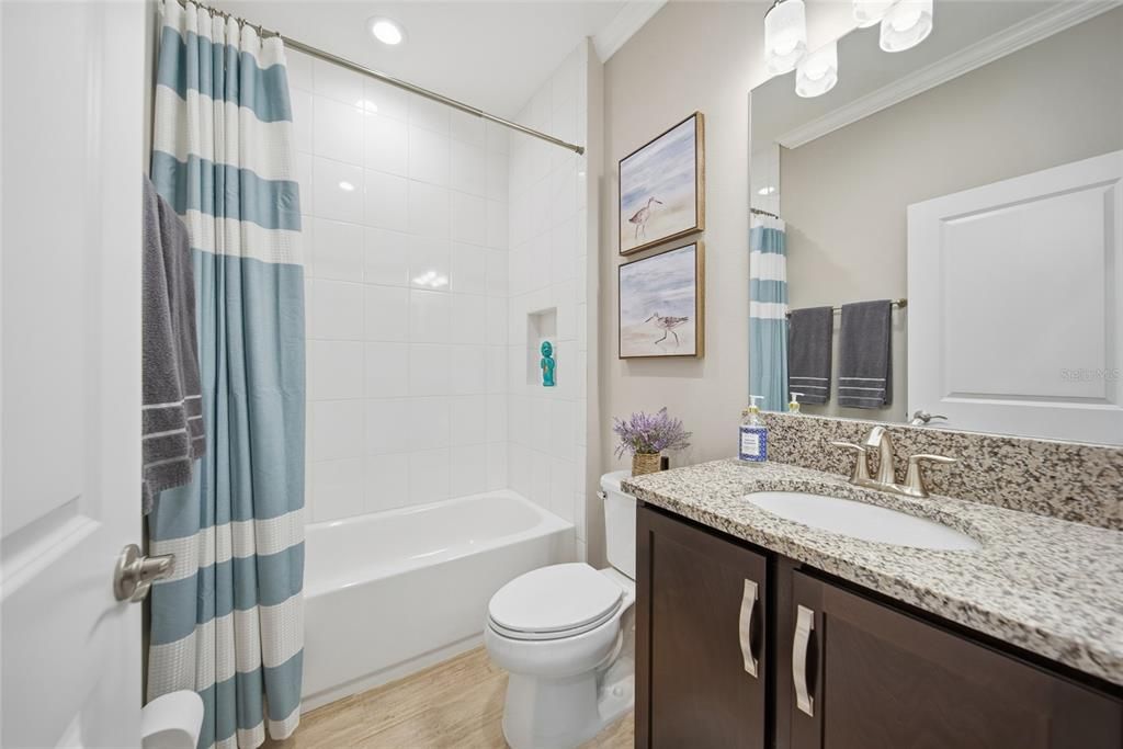 For Sale: $350,000 (2 beds, 2 baths, 1648 Square Feet)