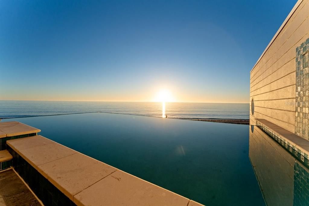 На продажу: $2,100,000 (3 спален, 3 ванн, 3029 Квадратных фут)