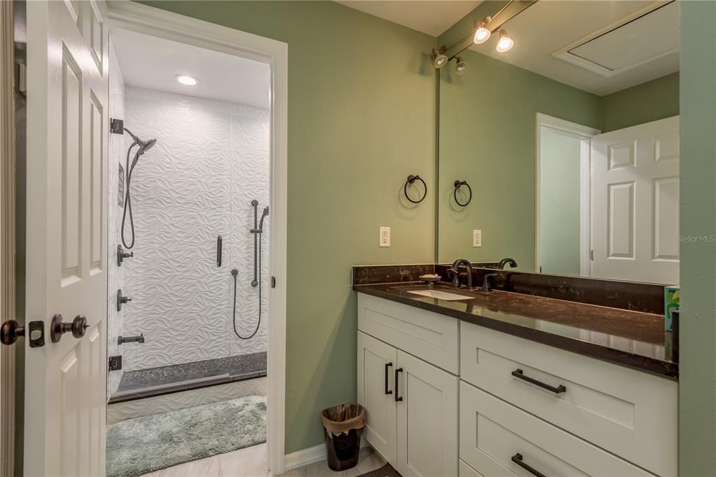For Sale: $315,000 (3 beds, 2 baths, 1280 Square Feet)