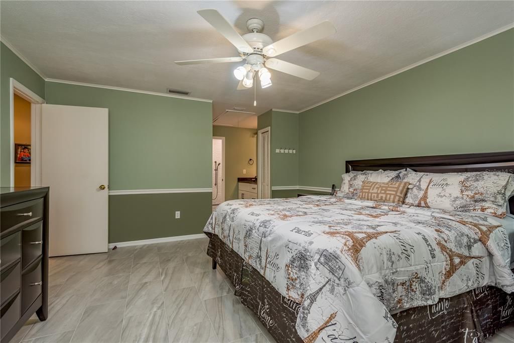 For Sale: $315,000 (3 beds, 2 baths, 1280 Square Feet)
