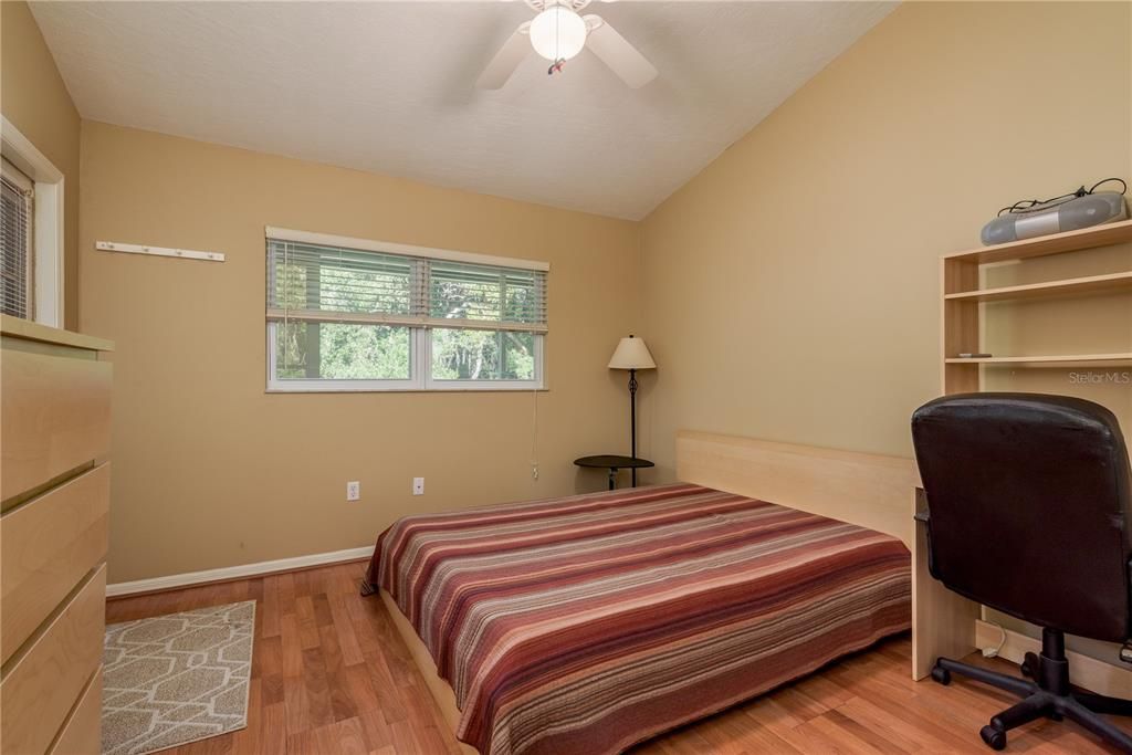 For Sale: $315,000 (3 beds, 2 baths, 1280 Square Feet)