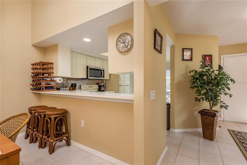 For Sale: $315,000 (3 beds, 2 baths, 1280 Square Feet)