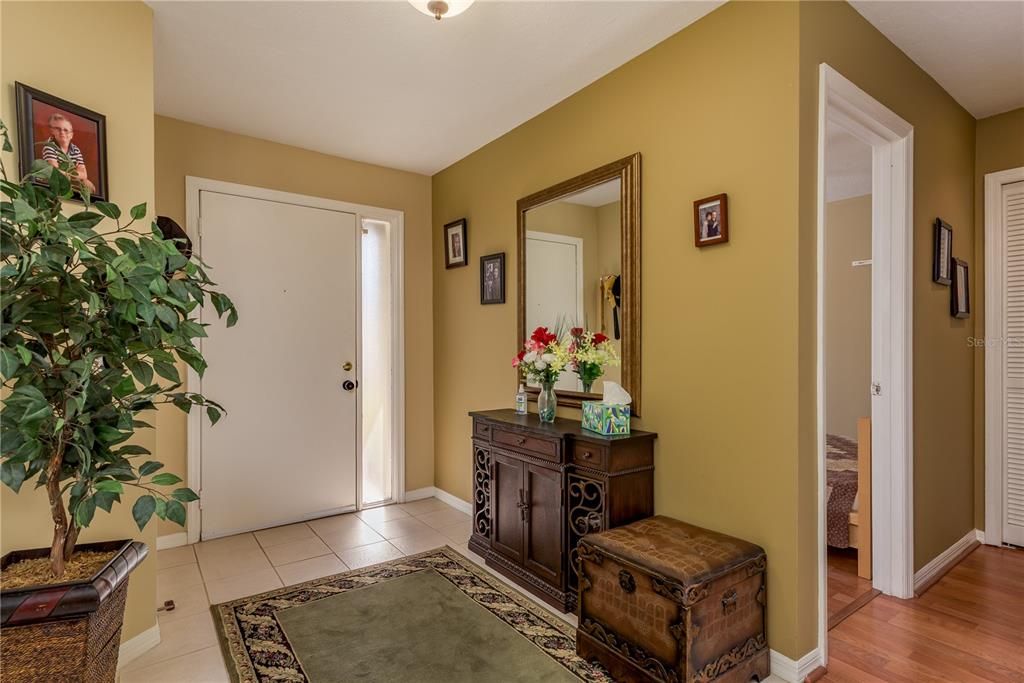 For Sale: $315,000 (3 beds, 2 baths, 1280 Square Feet)