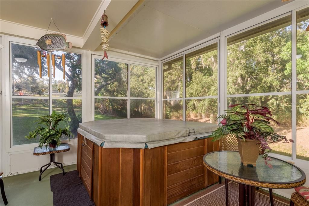For Sale: $315,000 (3 beds, 2 baths, 1280 Square Feet)