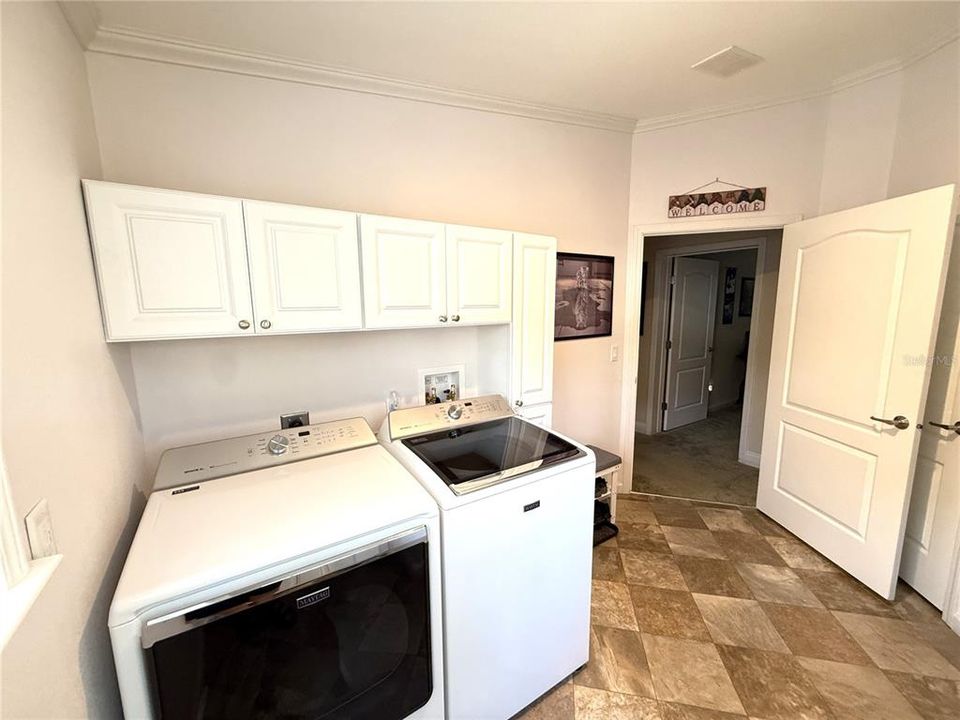 На продажу: $314,900 (3 спален, 2 ванн, 1860 Квадратных фут)
