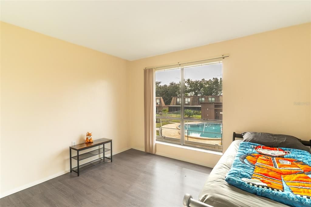 En Venta: $197,990 (4 camas, 2 baños, 1730 Pies cuadrados)