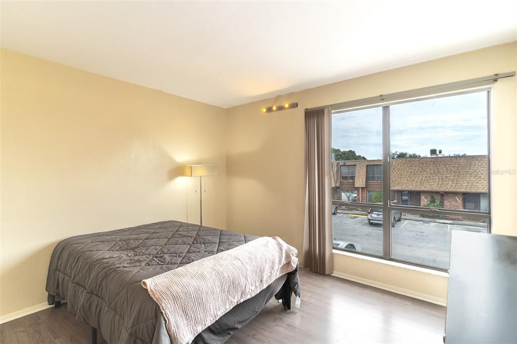 En Venta: $197,990 (4 camas, 2 baños, 1730 Pies cuadrados)