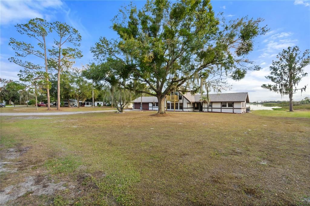 For Sale: $475,000 (3 beds, 2 baths, 2299 Square Feet)