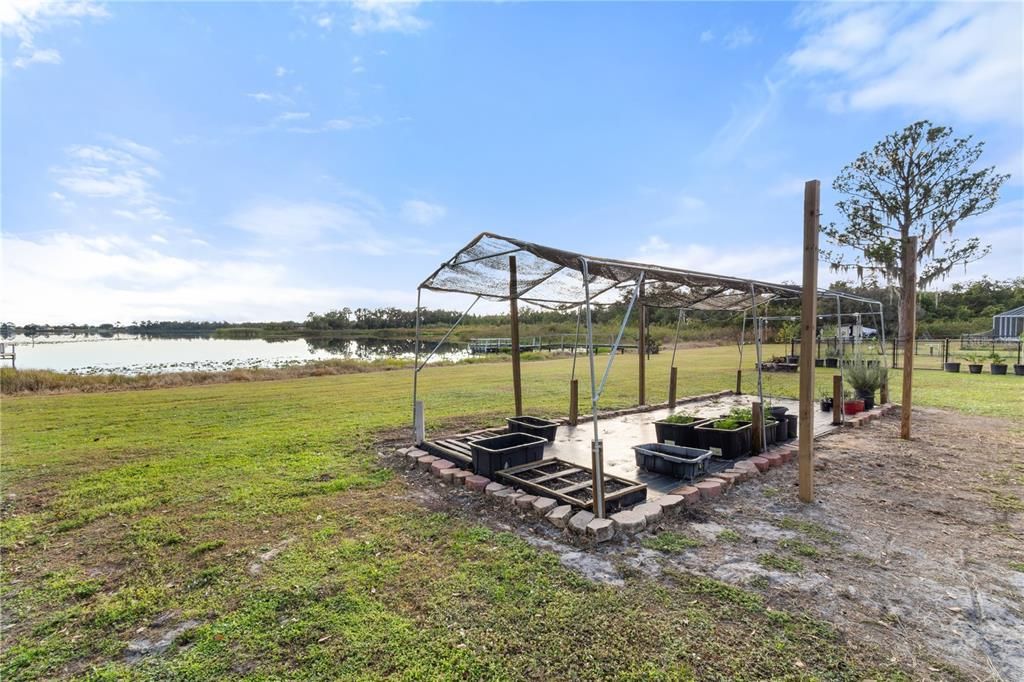 For Sale: $475,000 (3 beds, 2 baths, 2299 Square Feet)