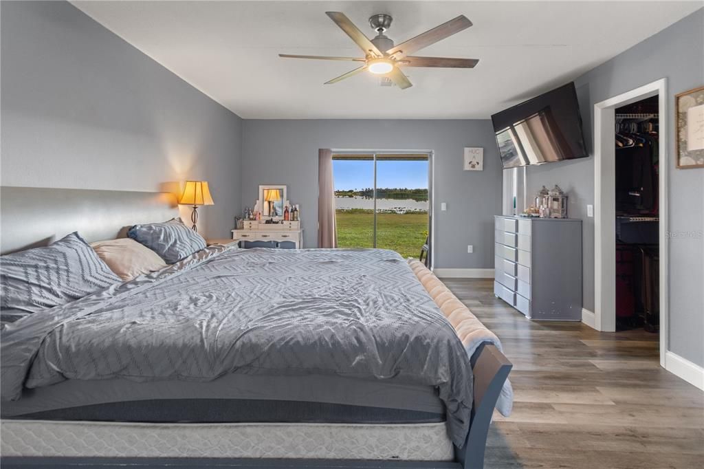 For Sale: $475,000 (3 beds, 2 baths, 2299 Square Feet)