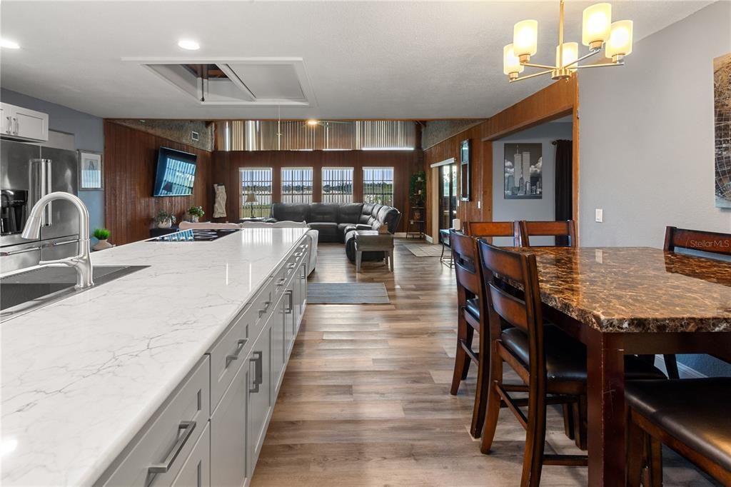 For Sale: $475,000 (3 beds, 2 baths, 2299 Square Feet)