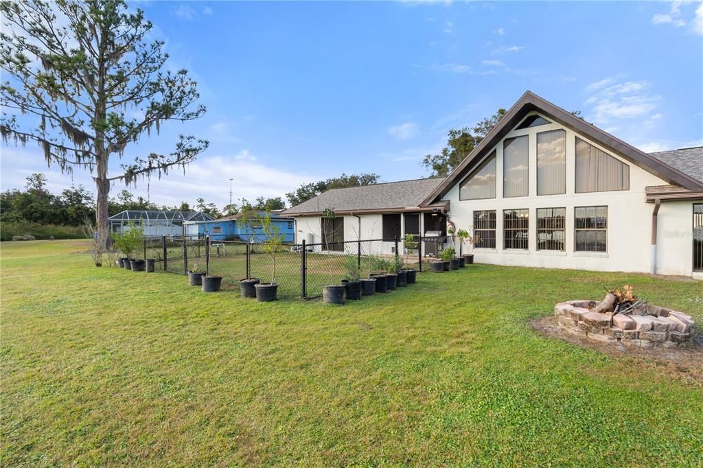 For Sale: $475,000 (3 beds, 2 baths, 2299 Square Feet)