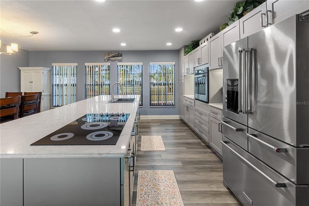For Sale: $475,000 (3 beds, 2 baths, 2299 Square Feet)